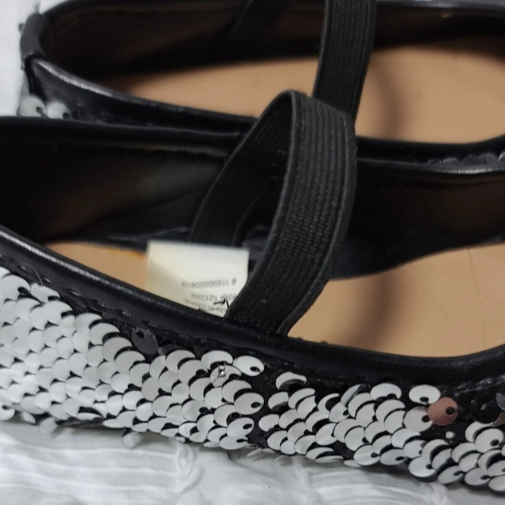 Girl's black sequin dress shoes, sz 7
